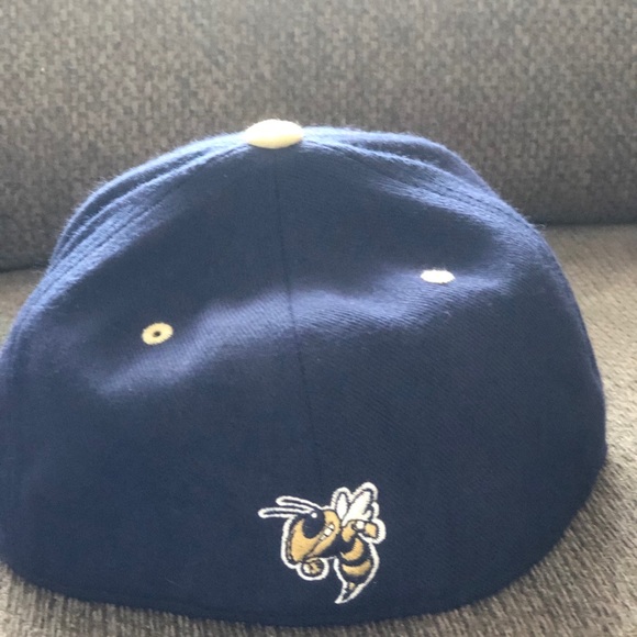 Georgia tech fitted cap - Picture 3 of 3